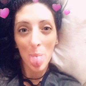 Meet your Posher, Anastacia